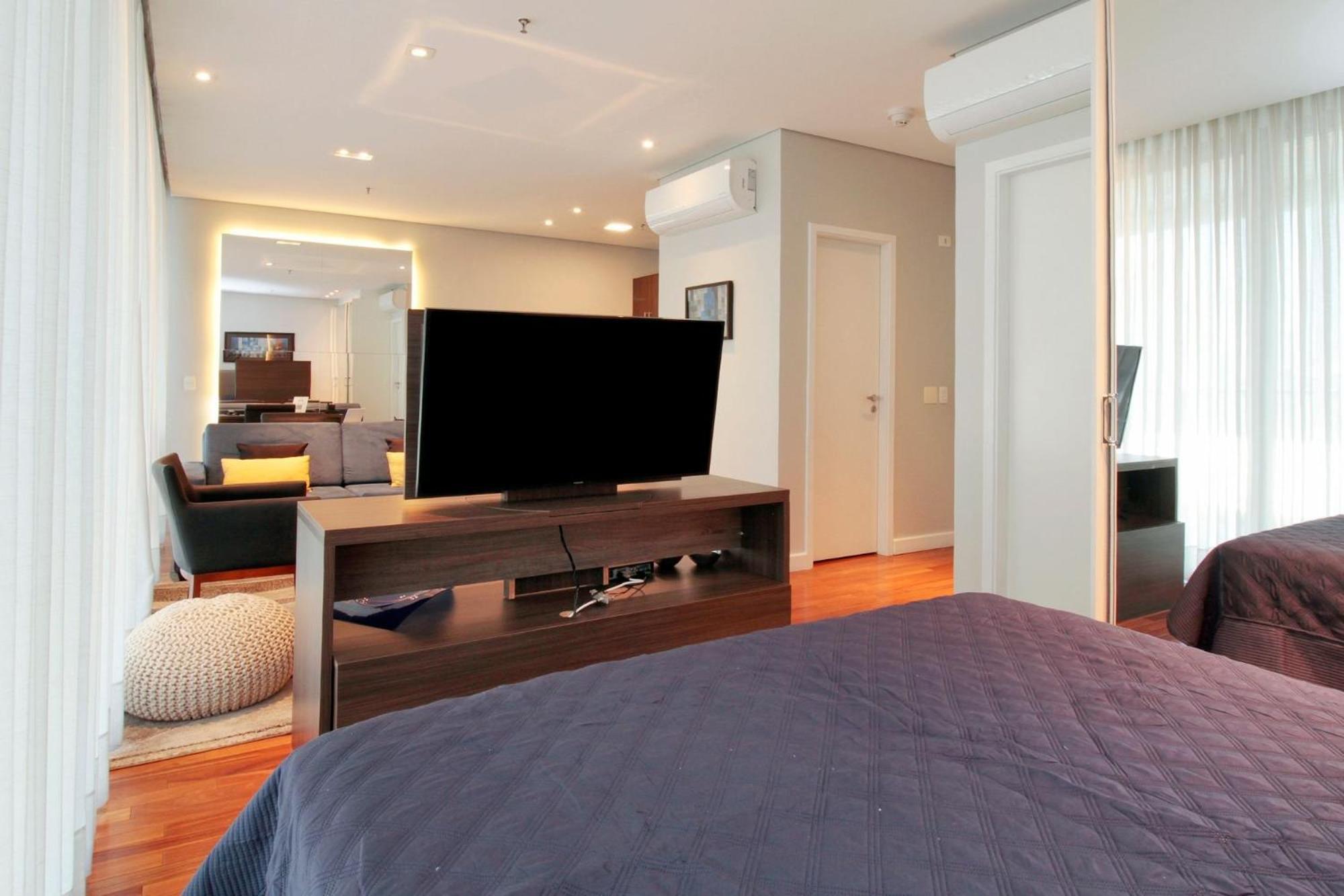 Fl Apartment